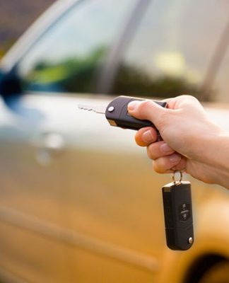 Co powinniśmy wybrać blokadę skrzyni biegów czy alarm? Co powinniśmy wybrać blokadę skrzyni biegów czy alarm?