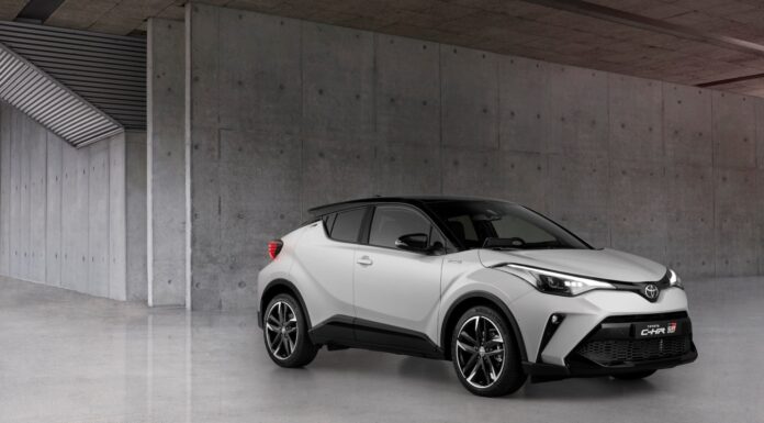 Toyota C-HR w ofercie wypożyczalni