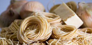 Z czego gniazda zaworowe?