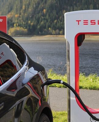 Czy Tesla ma sprzęgło? Czy Tesla ma sprzęgło?