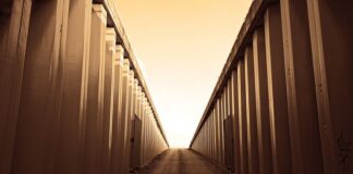 Czy 1 n jest zbieżny?