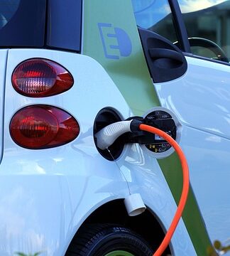 Jak często trzeba ładować samochód elektryczny? Jak często trzeba ładować samochód elektryczny?