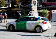 Jak korzystać z Google Maps w samochodzie?