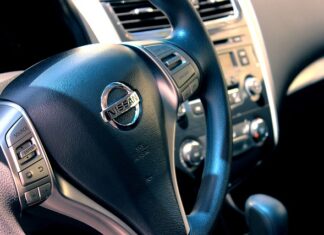 Ile pali Nissan Pathfinder 25?