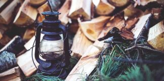 Czy nafta pomaga na zapieczone pierścienie?