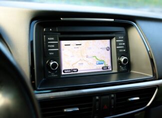 Dlaczego AutoMapa się zawiesza?