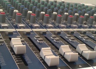 Czy tłumik motocyklowy musi mieć homologacje?