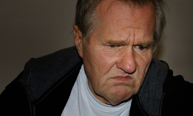 Czym szlifować szybę?