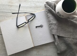 Czy można dorobić klucz bez karty?