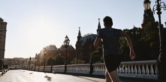 Jak po kolei uruchomić samochód?