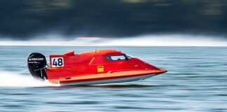 Jak zwiększyć wydajność klimatyzacji w samochodzie?