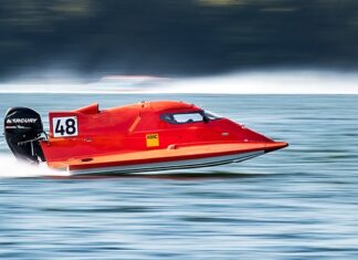 Jak zwiększyć wydajność klimatyzacji w samochodzie?