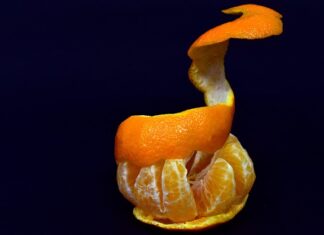 Jak zdjąć tylną lampę Nissan Note? Jak zdjąć tylną lampę Nissan Note?