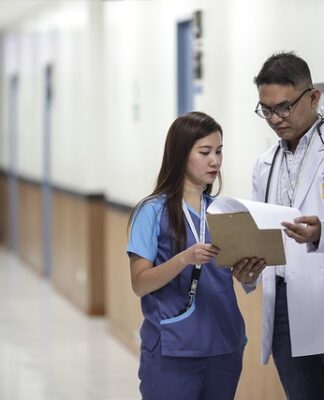 Na czym polega asystent pasa ruchu?