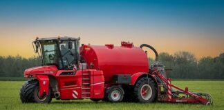 Który obornik zakwasza glebę?