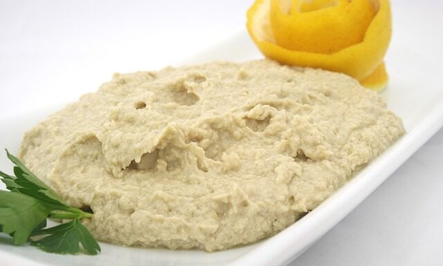 Czy humus to to samo co kompost?