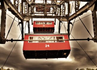 Czym czyścić kabinę prysznicową szklaną z powłoka?