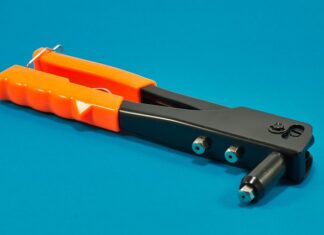 Jak używać nitownicy Topex? Jak używać nitownicy Topex?