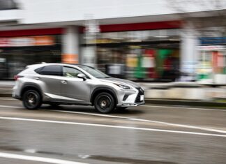 Czy warto kupić Lexusa ES?