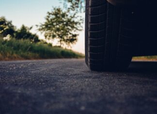 Kiedy opona jest do wyrzucenia? Kiedy opona jest do wyrzucenia?