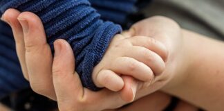 Czym połączyć dwa druty?