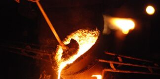 Czym zalać zastany silnik?