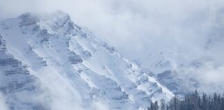 Co jest sprawdzane na przeglądzie technicznym samochodu?