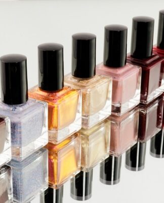 Jaki lakier bezbarwny do zacisków hamulcowych?