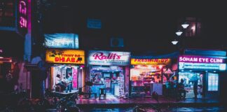 Co oznacza strzałka na tłoku 2t?