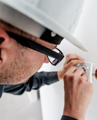 Jak hamuje elektryk? Jak hamuje elektryk?