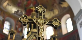 Czy 12 latek może jeździć crossem po ulicy?