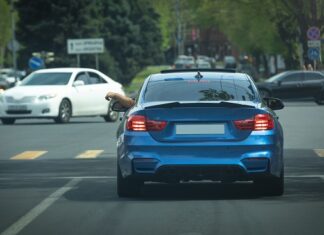 Czym są podkładki pod tablice rejestracyjne